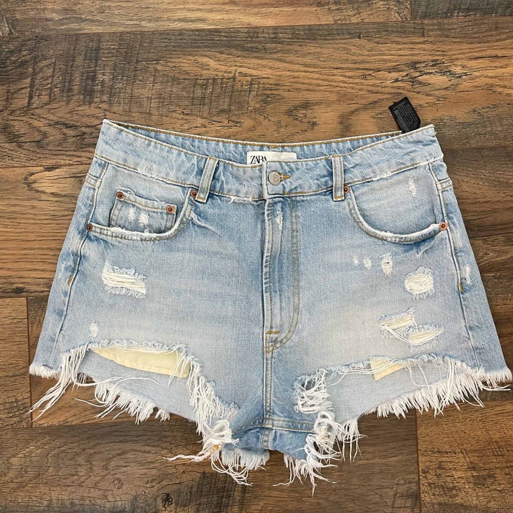 Zara high waste shorts